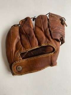 D&M DG935 Back