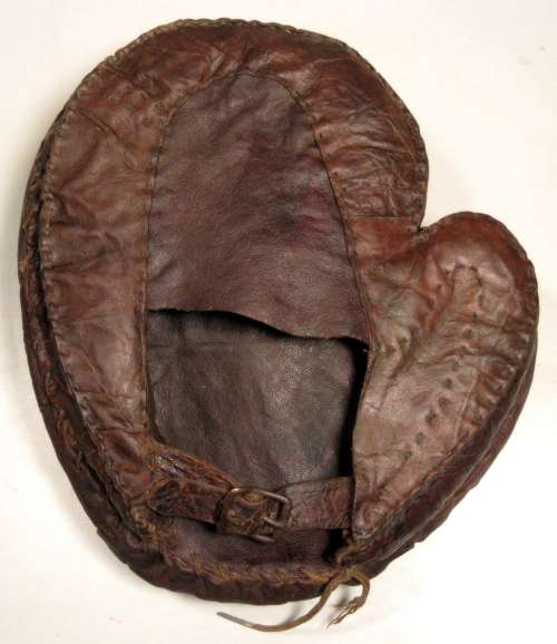 Folk Art Mitt Back