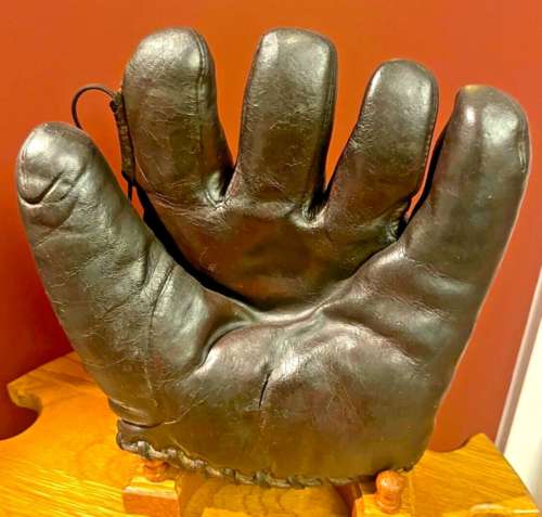 Honus Wagner Honus Wagner Sporting Goods Front