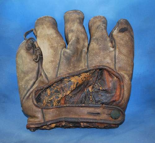 J. Hans Wagner Goldsmith Lefty Back