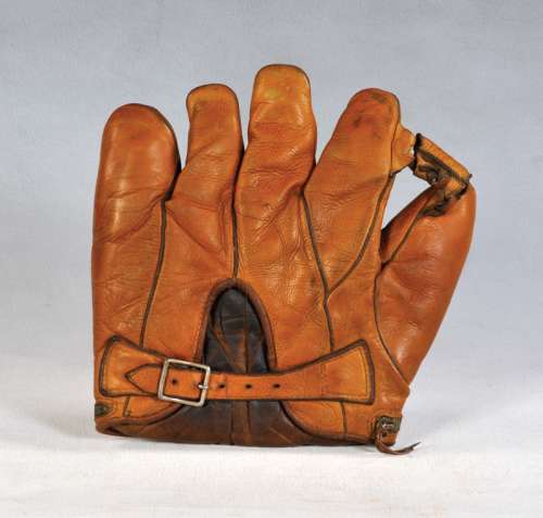 Wilson 654 Zipper Heel Back